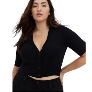 Torrid Shrug Button-Front Cropped Sweater. Size 5